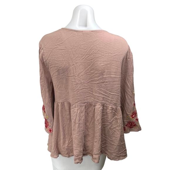 By Together Pink Floral Embroidered Deep V Neck Boho Peplum Blouse Top Size M - Picture 2 of 5